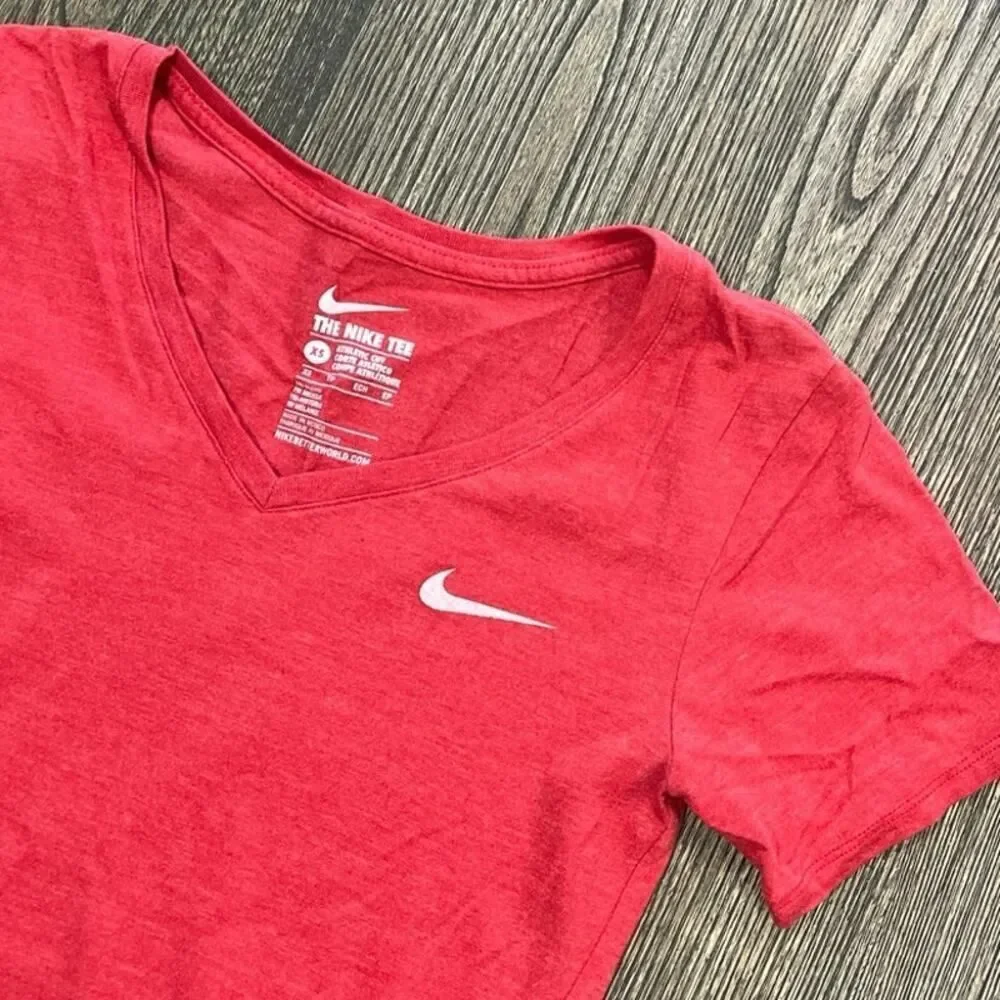 Nike Womens V-Neck T-Shirt Athletic Cut Short Sleeve Tri-Blend Red Size XL
